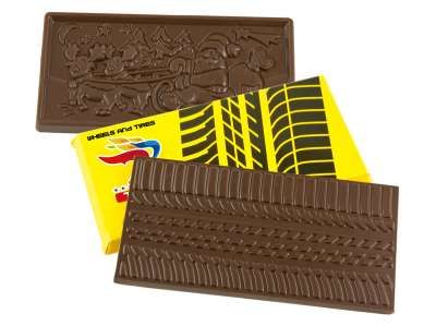 fotografia CZEKOLADA 100g TWÓJ MOTYW – PUDEŁKO KARTONOWE