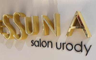 fotografia LOGTYPY na ścianę 3D ze styroduru. 