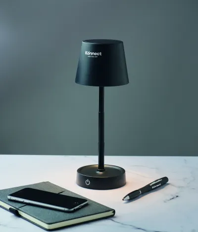 Lampa stołowa ładowana USB
